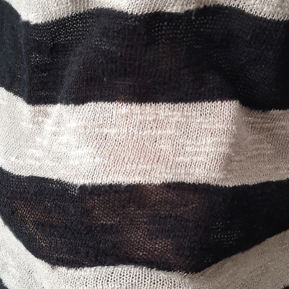 525 America Scoopneck RawEdge Sweater - Picture 6 of 8